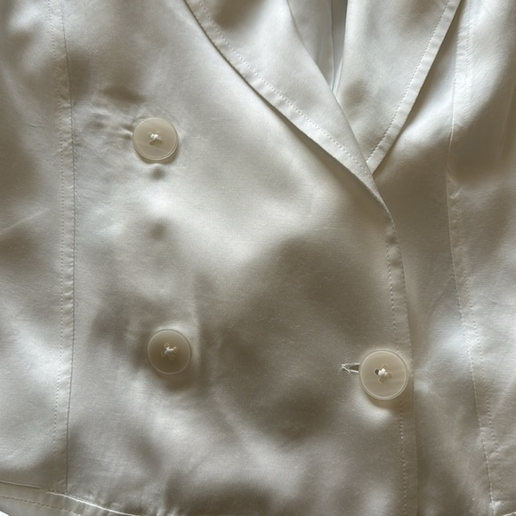 L'AGENCE ONYX JACKET, White, SZ XSmall, $520 - Picture 13 of 16